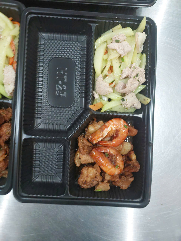 Suất ăn công nghiệp